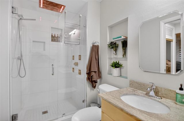 3331 Farragut Street 8d, Hollywood, FL 33021