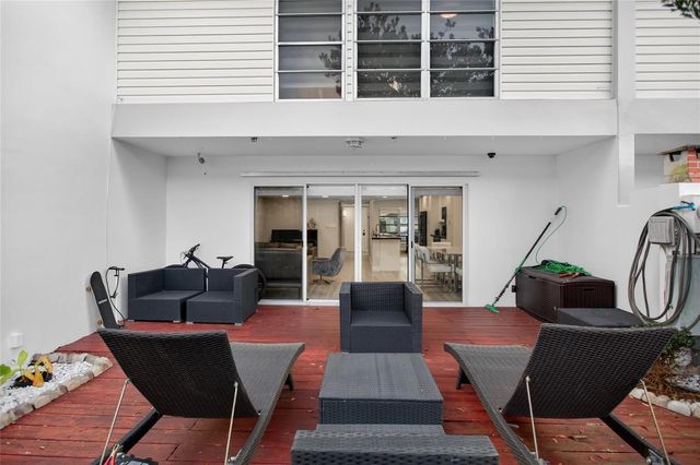 3331 Farragut Street 8d, Hollywood, FL 33021