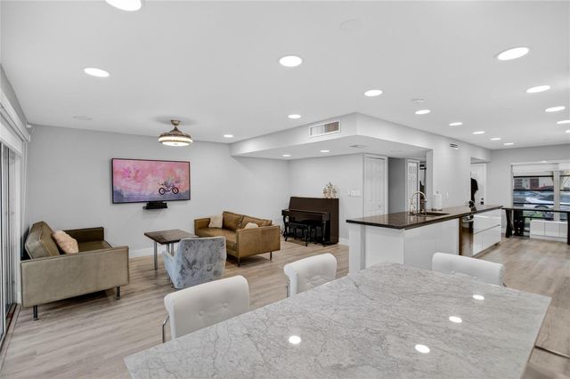 3331 Farragut Street 8d, Hollywood, FL 33021