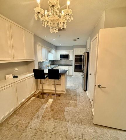 7655 S Braeswood Boulevard 45, Houston, TX 77071