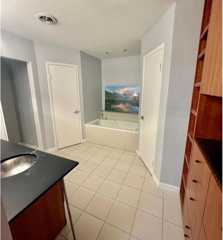7655 S Braeswood Boulevard 45, Houston, TX 77071