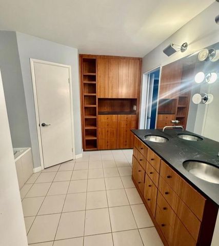 7655 S Braeswood Boulevard 45, Houston, TX 77071