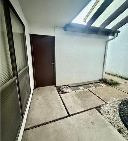 7655 S Braeswood Boulevard 45, Houston, TX 77071