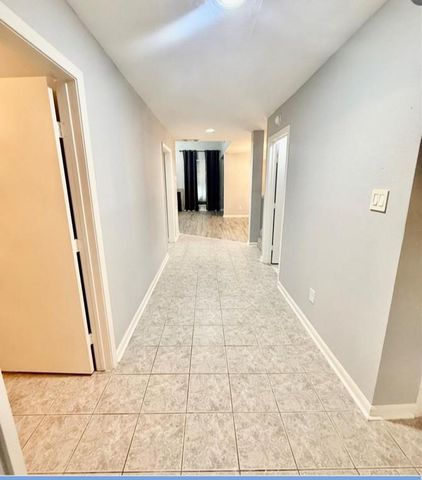 7655 S Braeswood Boulevard 45, Houston, TX 77071