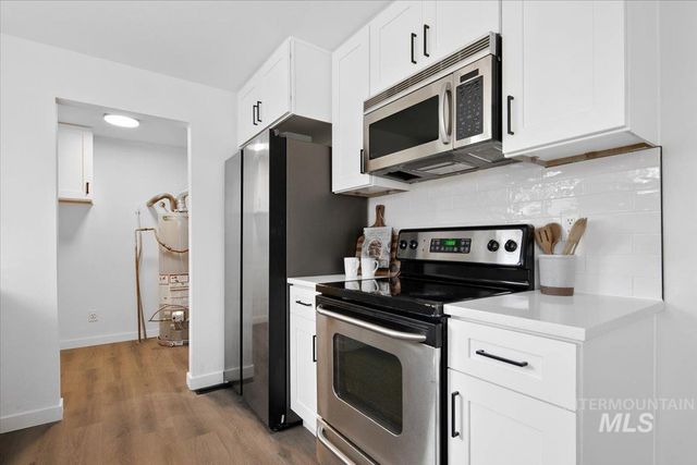 520 Harmon Way, Middleton, ID 83644