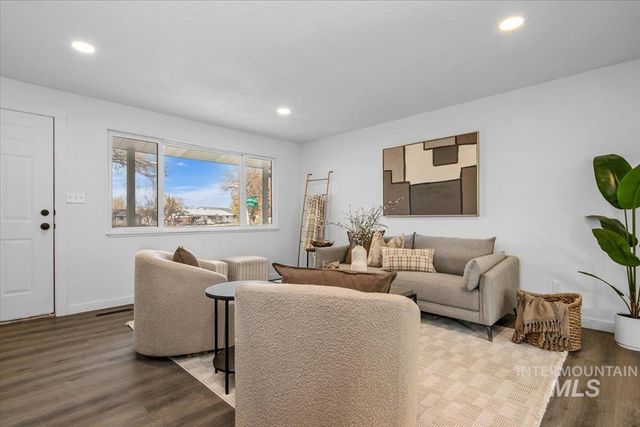 520 Harmon Way, Middleton, ID 83644