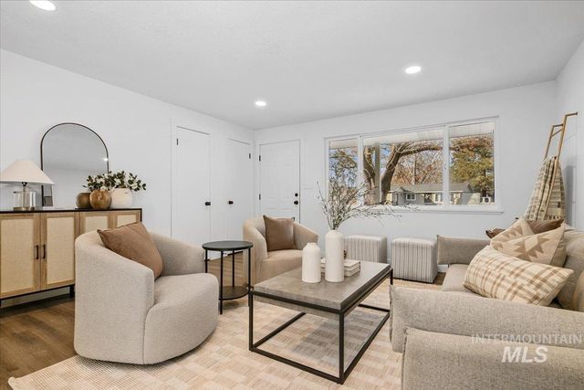 520 Harmon Way, Middleton, ID 83644