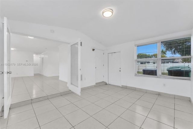 1930 NW 184th St, Miami Gardens, FL 33056