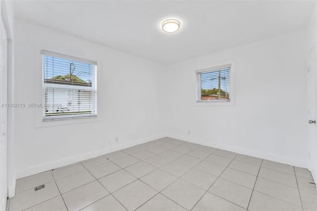 1930 NW 184th St, Miami Gardens, FL 33056