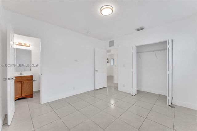 1930 NW 184th St, Miami Gardens, FL 33056