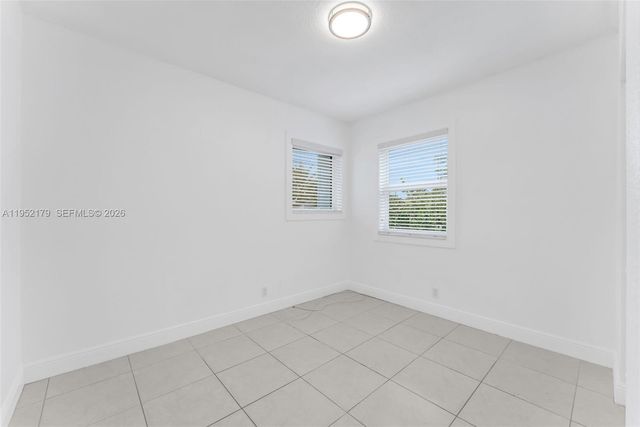 1930 NW 184th St, Miami Gardens, FL 33056