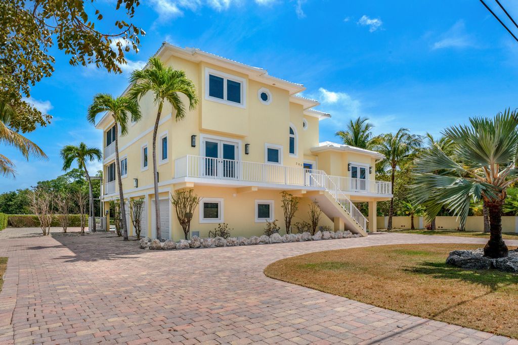 205 Stirrup Key Boulevard, Marathon, FL 33050
