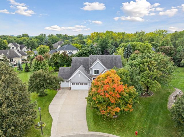 2717 Edgewater Bay, Woodbury, MN 55125