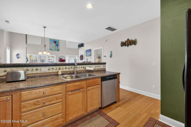 100 Painted Bunting Court, Hampstead, NC 28443