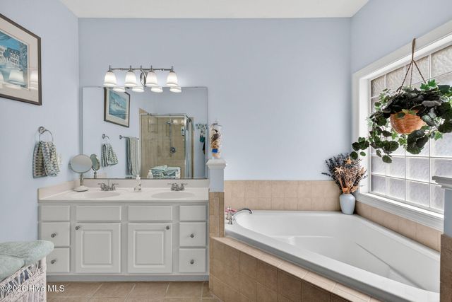 100 Painted Bunting Court, Hampstead, NC 28443