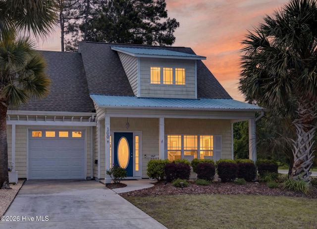 100 Painted Bunting Court, Hampstead, NC 28443