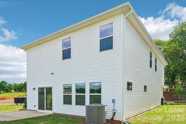 1852 Wrenley Drive, Newton, NC 28658