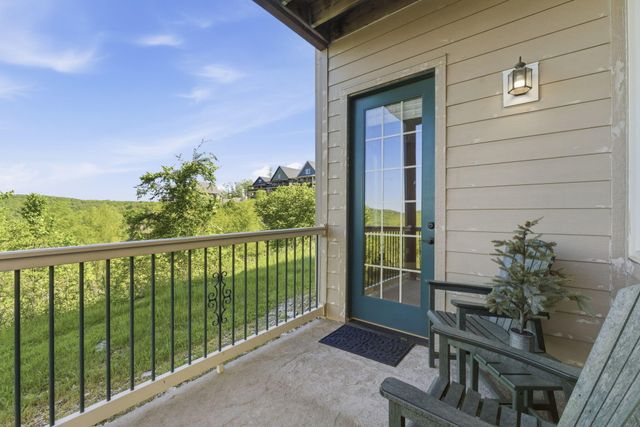 47 Stone Cliff Circle 1, Indian Point, MO 65616