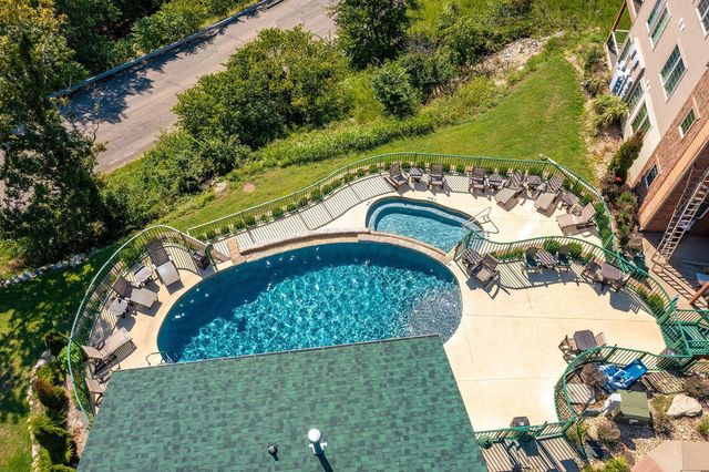47 Stone Cliff Circle 1, Indian Point, MO 65616