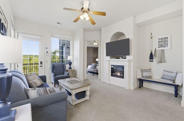 47 Stone Cliff Circle 1, Indian Point, MO 65616