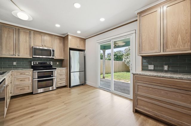1621 Coriander DR, Austin, TX 78741