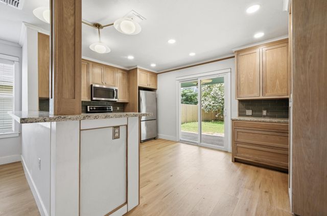 1621 Coriander DR, Austin, TX 78741