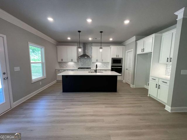 237 Cherokee Rose Lane, Hoschton, GA 30548