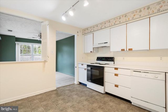 2201-B WOODBOX LN #2201B, Baltimore, MD 21209
