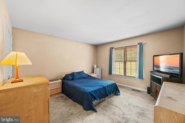 4036 LOMAR DR, Mount Airy, MD 21771