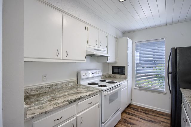 128 Emperado Way, Hot Springs Village, AR 71909