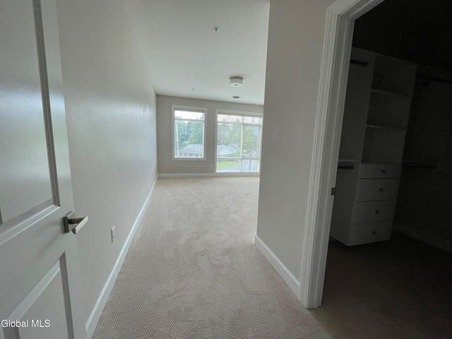 2 West Avenue 307, Saratoga Springs, NY 12866