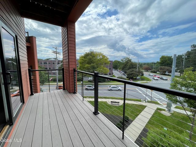 2 West Avenue 307, Saratoga Springs, NY 12866