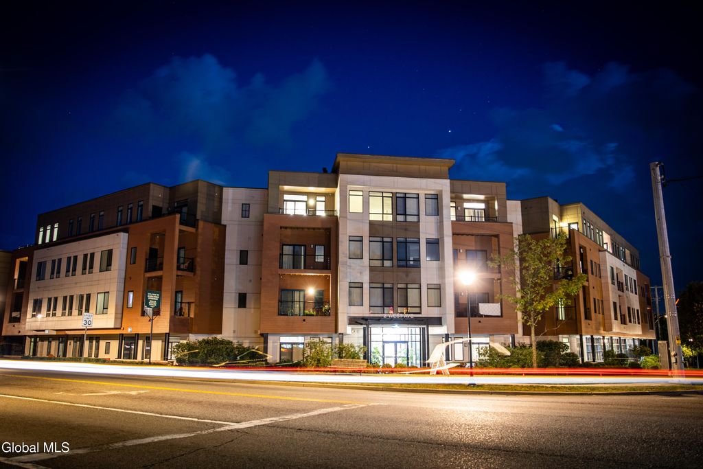 2 West Avenue 307, Saratoga Springs, NY 12866