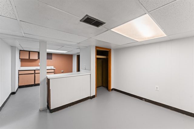 20947 Beechwood Avenue, Eastpointe, MI 48021