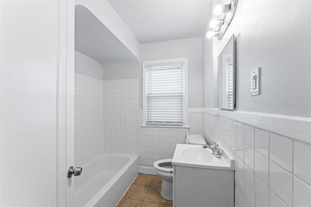 20947 Beechwood Avenue, Eastpointe, MI 48021