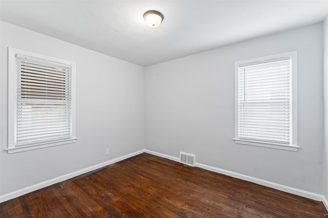 20947 Beechwood Avenue, Eastpointe, MI 48021