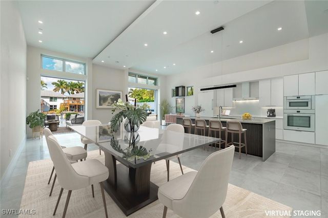 1559 CHESAPEAKE AVE, Naples, FL 34102