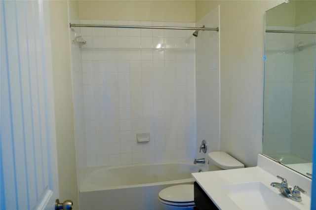 2880 Donnell DR 801, Round Rock, TX 78664