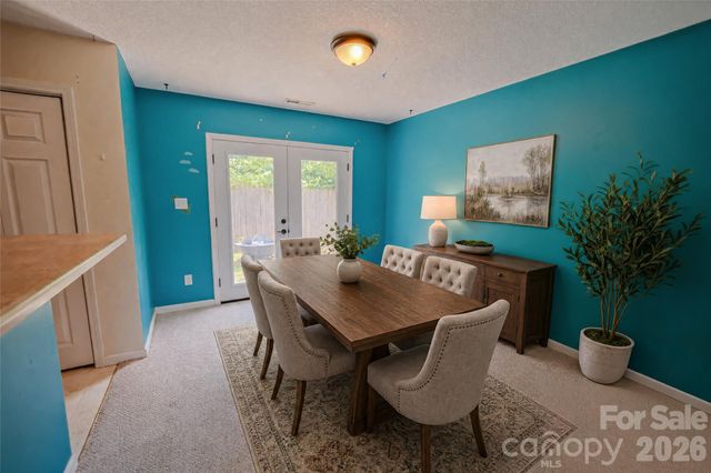 7 Dogwood Lane, Asheville, NC 28803