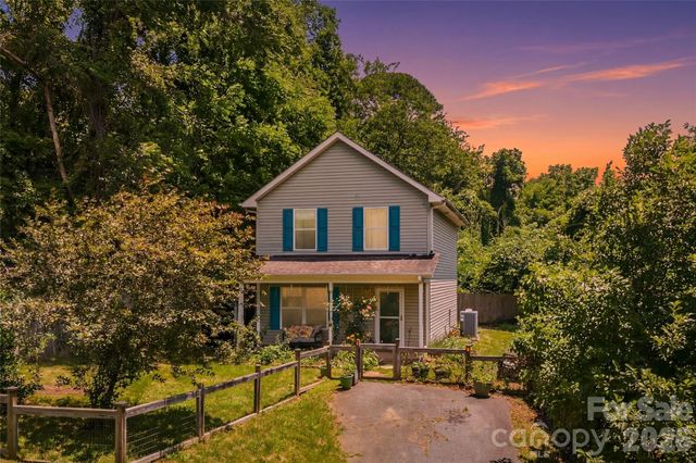 7 Dogwood Lane, Asheville, NC 28803