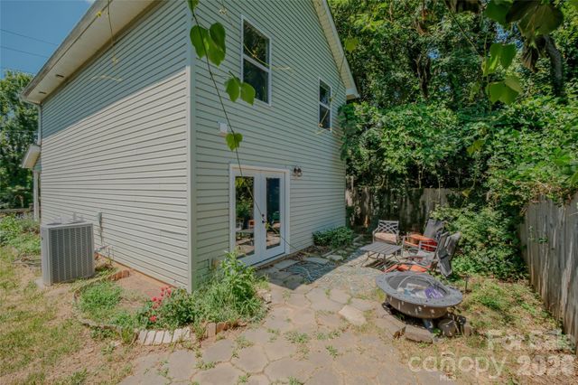 7 Dogwood Lane, Asheville, NC 28803