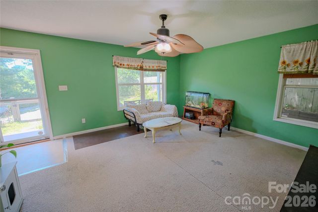 7 Dogwood Lane, Asheville, NC 28803