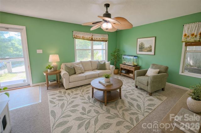 7 Dogwood Lane, Asheville, NC 28803