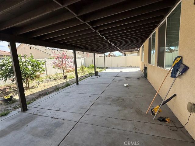 996 Forster, Hemet, CA 92543