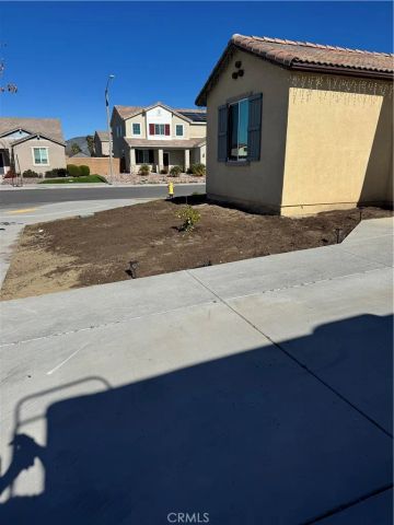 996 Forster, Hemet, CA 92543
