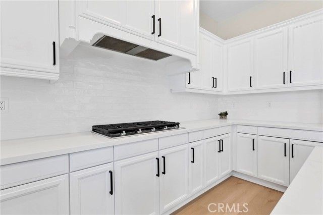 7945 Horizon View Drive, Riverside, CA 92506