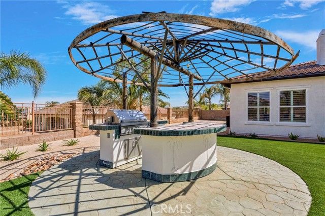 7945 Horizon View Drive, Riverside, CA 92506