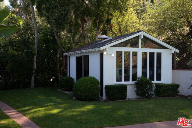 17942 Karen Drive, Los Angeles, CA 91316
