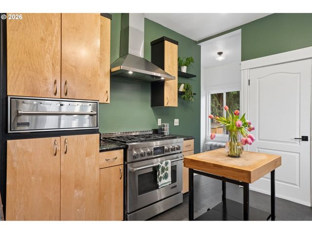 2345 Se CLINTON St, Portland, OR 97202