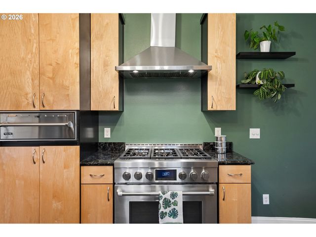 2345 Se CLINTON St, Portland, OR 97202